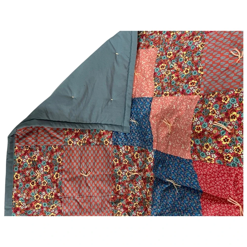 Vintage Cottage Patchwork Twin Quilt 82x66 Floral Cottagecore Bedding